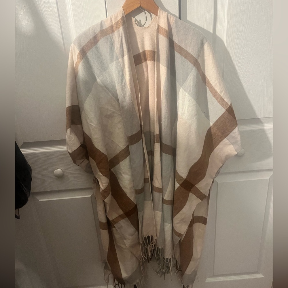 Neutral color plaid shawl